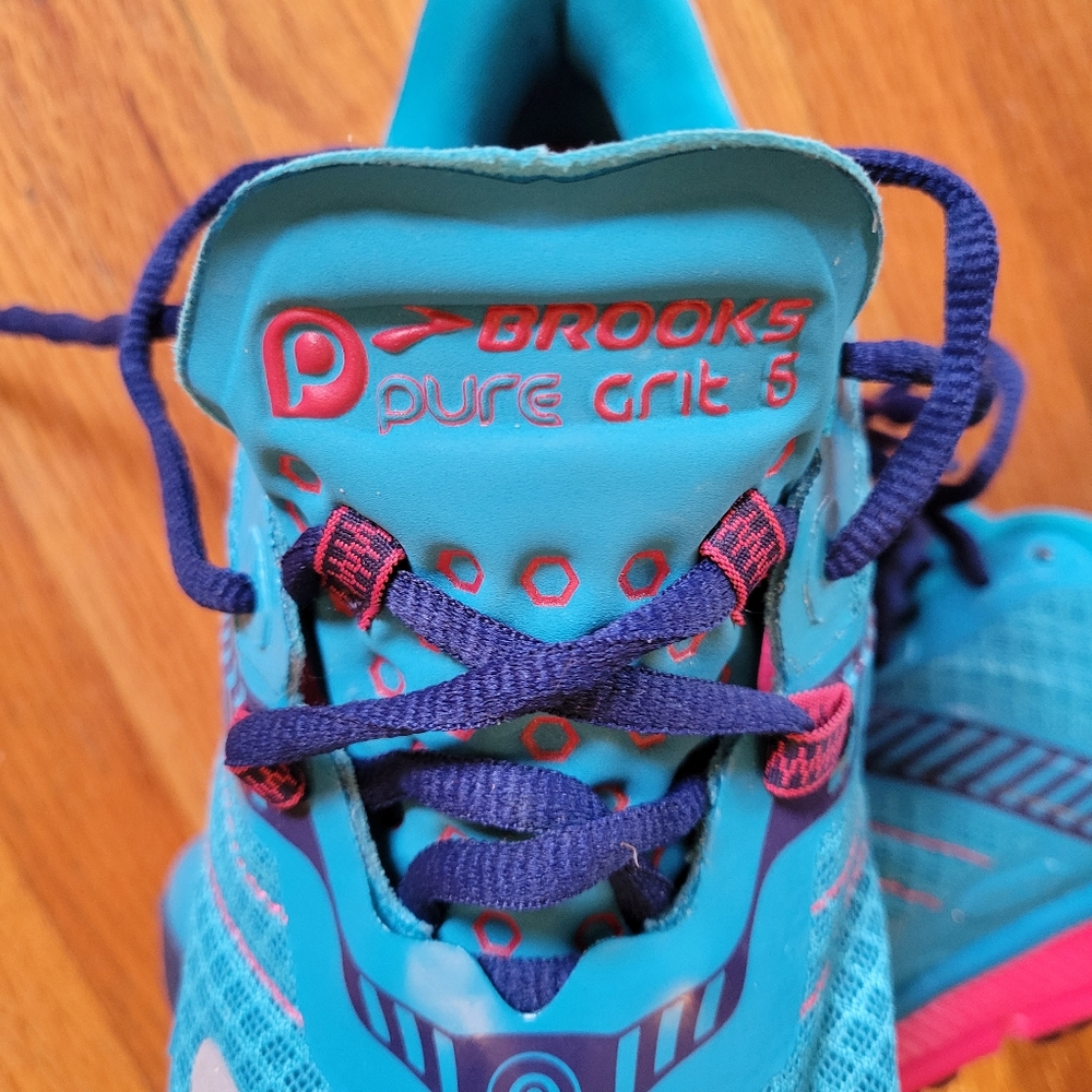 Brooks Pure Grit 5